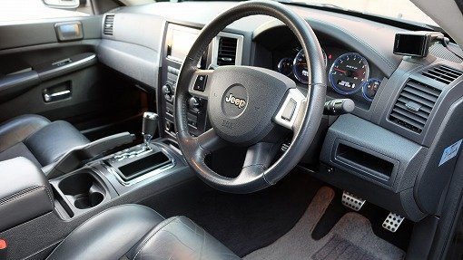 ジープ グランドチェロキー SRT8
