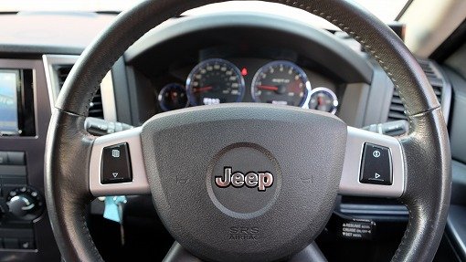 ジープ グランドチェロキー SRT8