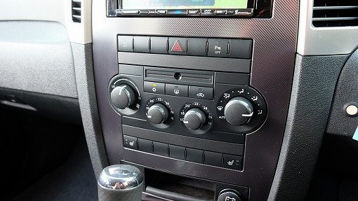 ジープ グランドチェロキー SRT8