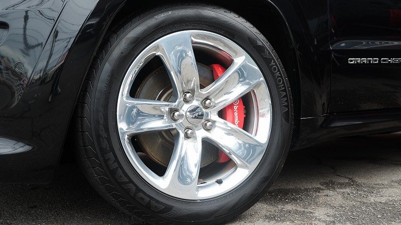 ジープ グランドチェロキー SRT8（3）