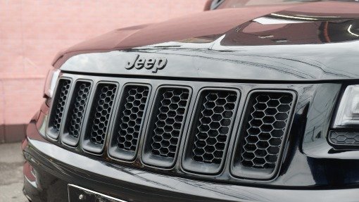 ジープ グランドチェロキー SRT8