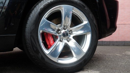 ジープ グランドチェロキー SRT8