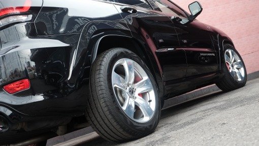 ジープ グランドチェロキー SRT8