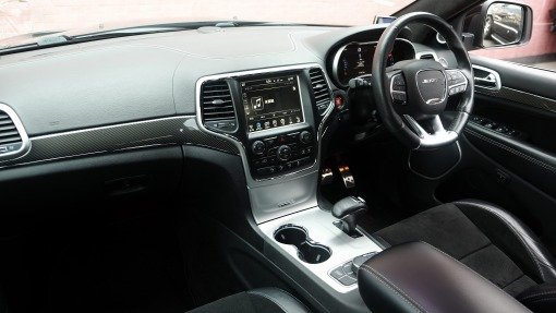 ジープ グランドチェロキー SRT8