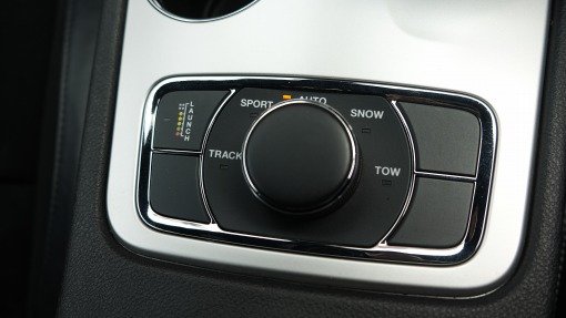 ジープ グランドチェロキー SRT8