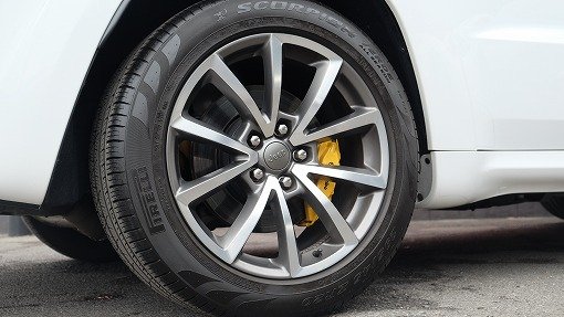 ジープ グランドチェロキー SRT8 ナイト