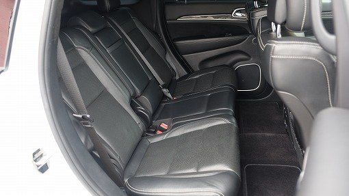 ジープ グランドチェロキー SRT8 ナイト