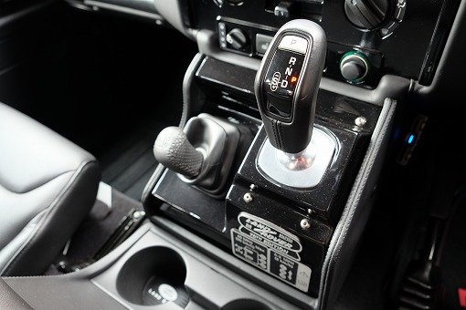 ランドローバー ディフェンダー ﾜｰｸｽV8
