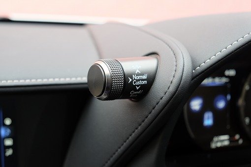 レクサス LC500h Lパッケージ