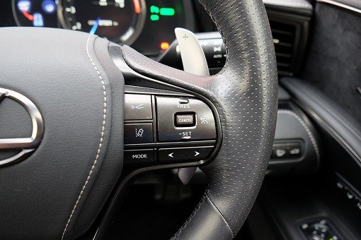 レクサス LC500h Lパッケージ