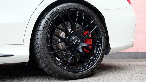 メルセデスAMG C63 S