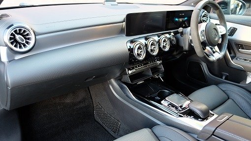 メルセデスAMG CLA45S 4MAITC+