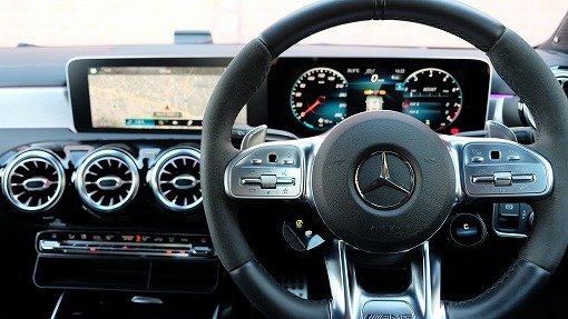 メルセデスAMG CLA45S 4MAITC+