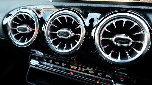メルセデスAMG CLA45S 4MAITC+