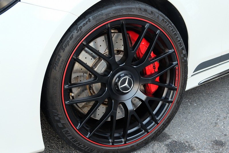 メルセデス AMG C63（3）