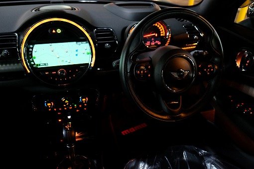 ミニ クラブマン JCW