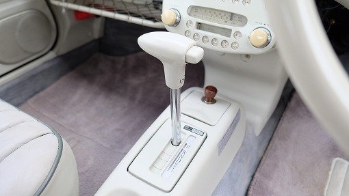 ニッサン フィガロ