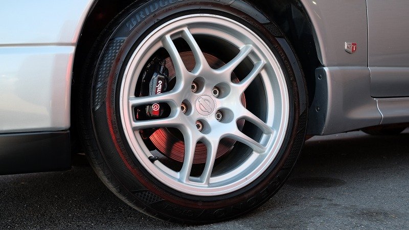 ニッサン スカイライン GT-R（2）