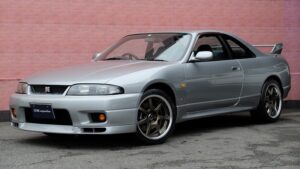 日産 スカイライン GT-R