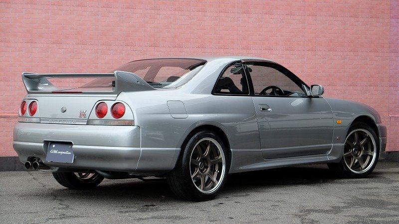 日産 スカイライン GT-R（2）