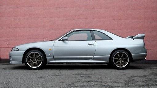 日産 スカイライン GT-R
