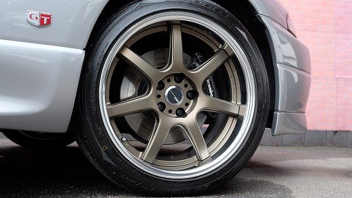日産 スカイライン GT-R