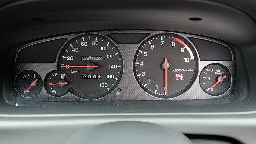 日産 スカイライン GT-R