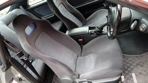日産 スカイライン GT-R