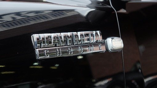 US日産 タイタン SV