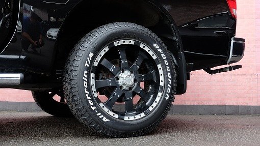 US日産 タイタン SV