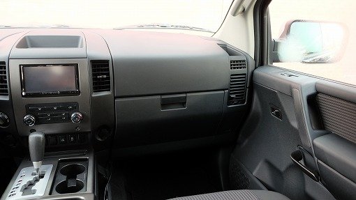 US日産 タイタン SV