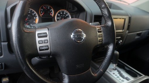 US日産 タイタン SV