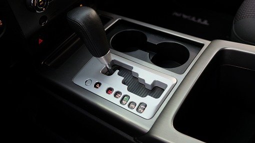 US日産 タイタン SV