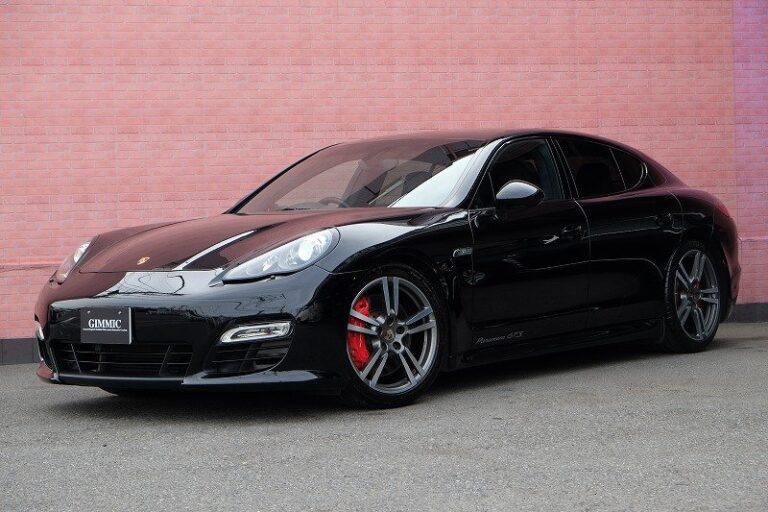 ポルシェ パナメーラ GTS