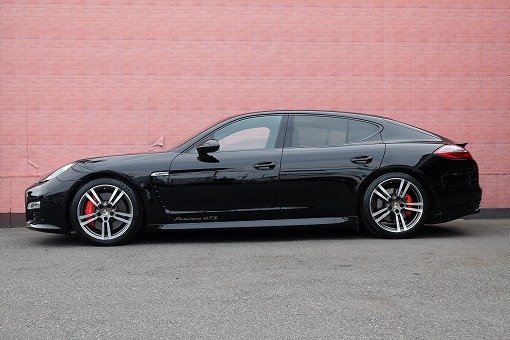 ポルシェ パナメーラ GTS