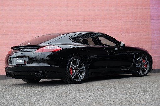 ポルシェ パナメーラ GTS