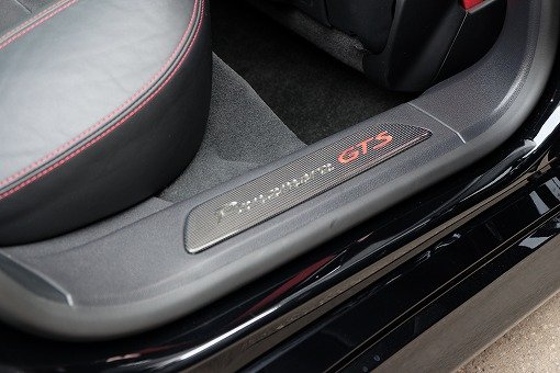 ポルシェ パナメーラ GTS