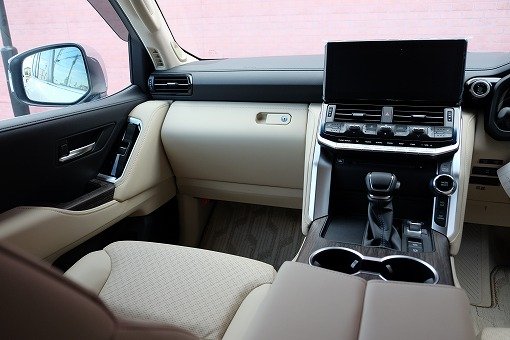 トヨタ ランドクルーザー 300 ZX