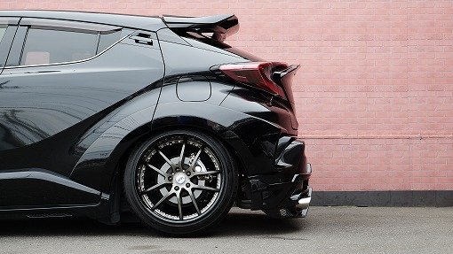トヨタ C-HR 1.8HV G-LED E/D