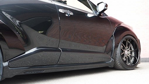 トヨタ C-HR 1.8HV G-LED E/D