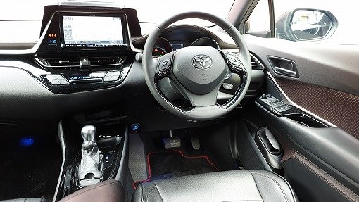 トヨタ C-HR 1.8HV G-LED E/D