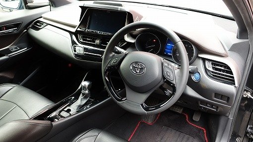 トヨタ C-HR 1.8HV G-LED E/D