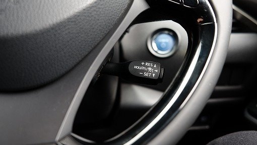 トヨタ C-HR 1.8HV G-LED E/D