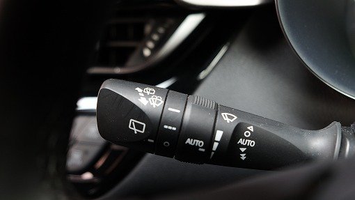 トヨタ C-HR 1.8HV G-LED E/D