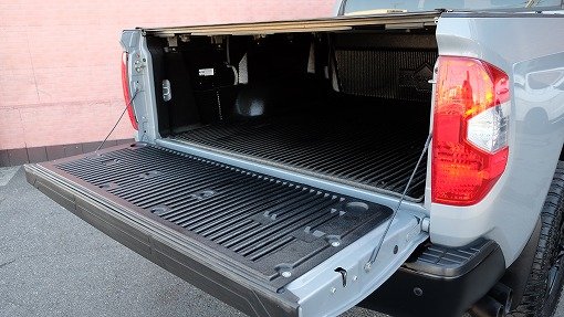 USトヨタ タンドラ クルーマックスSR5