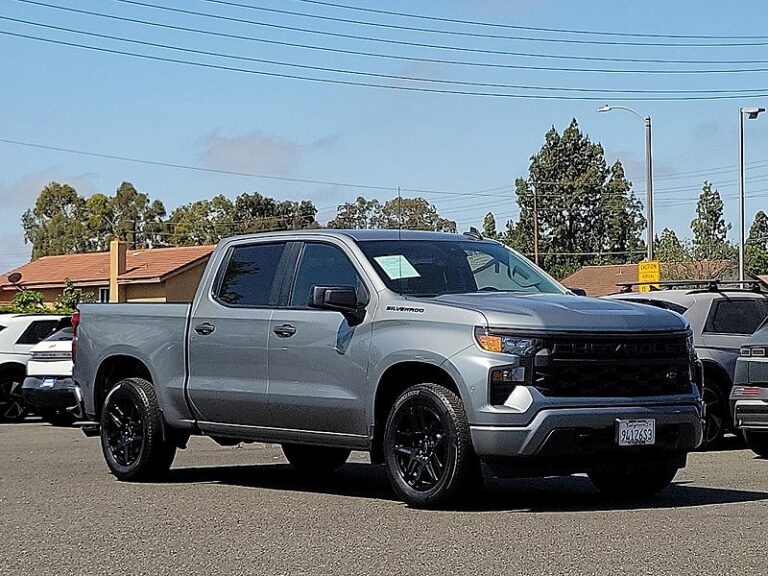 2023 シボレー シルバラード 1500 Custom w/ LPO
