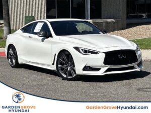 2022 インフィニティ Q60 Red Sport 400