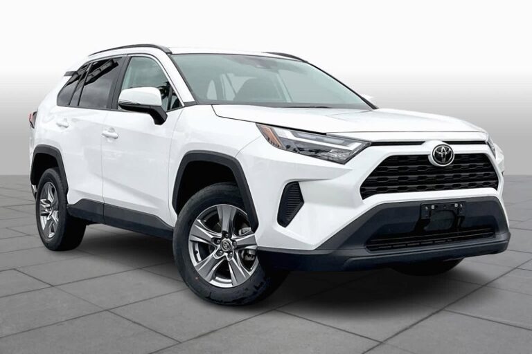 2024 トヨタ RAV4 XLE