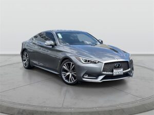 2022 インフィニティ Q60 3.0t Pure