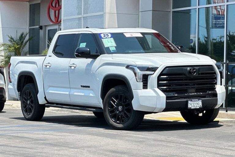 2025 トヨタ タンドラ Limited